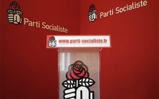 7716990680_au-siege-du-parti-socialiste-rue-de-solferino